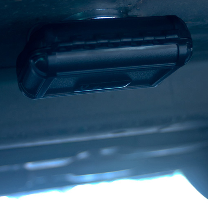 E1050 Magnetic Case Placed Under Vehicle
